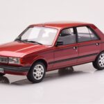 Peugeot 305 GTX Punainen Plaisir Otto 1:18