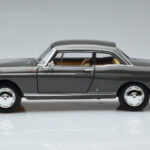 Peugeot 404 Coupe Graphite Harmaa Norev 1:18 - image 4 of 7
