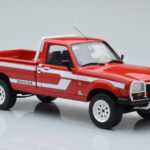 Peugeot 504 Dangel Pickup Punainen Otto 1:18 - image 4 of 6
