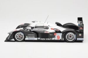 Peugeot 908 HDI FAP LMP1 #9 F. Montagny / R. Zonta / N. Kilen 3rd Place 24 Hours of Le Mans 2008 Minichamps 1:18 150081209 Me — kuva 3 / 6