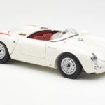 Porsche 550 Spyder 70 Vuotta Edition Valkoinen Schuco 1:18 450033300 - image 6 of 8