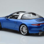 Porsche 911 991 4S Targa Sininen GT Spirit 1:18 - image 4 of 5