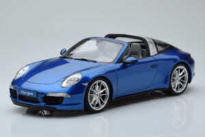 Porsche 911 991 4S Targa Sininen GT Spirit 1:18
