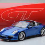 Porsche 911 991 4S Targa Sininen GT Spirit 1:18 - image 5 of 5