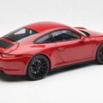 Porsche 911 991 Carrera GTS Carmine Punainen Schuco 1:18 450039000 - image 3 of 8