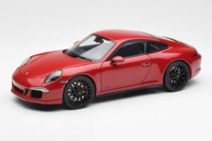 Porsche 911 991 Carrera GTS Carmine Punainen Schuco 1:18 450039000