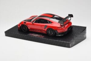 Porsche 911 GT2 RS 991 MR Manthey Racing Nordschleife Record Minichamps 1:18 MR-911-GT2RS-1803 Metalli — kuva 5 / 6