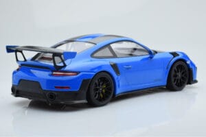 Porsche 911 GT2 RS 991.2 Weissach Package Sininen Mustat Magnesiumvanteet Minichamps 1:18 153068316 Metalli — kuva 2 / 6