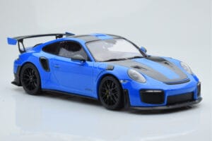 Porsche 911 GT2 RS 991.2 Weissach Package Sininen Mustat Magnesiumvanteet Minichamps 1:18 153068316 Metalli — kuva 4 / 6