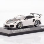 Porsche 911 991.2 GT2 RS Valkoinen Minichamps 1:43 - image 2 of 4