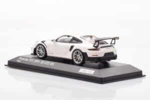 Porsche 911 991.2 GT2 RS Valkoinen Minichamps 1:43 CA04318004 Metalli — kuva 3 / 4