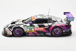 Porsche 911 991.2 GT3 R #69 Team Iron Force Racing Ring Police L. Luhr / J. Slooten ADAC GT Masters 2019 Minichamps 1:18 1531 — kuva 3 / 6