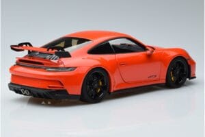 Porsche 911 992 GT3 Oranssi Norev 1:18 187300 Metalli — kuva 3 / 7
