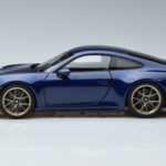 Porsche 911 992 GT3 Touring Package Sininen Metallic Norev 1:18 187302 Metalli - image 4 of 7