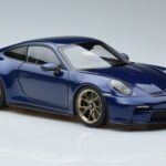 Porsche 911 992 GT3 Touring Package Sininen Metallic Norev 1:18 187302 Metalli - image 5 of 7