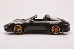 Porsche 911 992 Targa 4S Oliivinvihreä GT Spirit 1:18 GT438 Hartsi — kuva 3 / 6