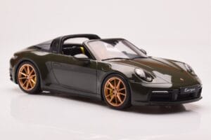 Porsche 911 992 Targa 4S Oliivinvihreä GT Spirit 1:18 GT438 Hartsi — kuva 4 / 6