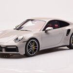Porsche 911 992 Turbo S Crayon Harmaa GT Spirit 1:18