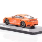 Porsche 911 992 Turbo S Gulf Oranssi Minichamps 1:43 - image 3 of 4