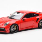 Porsche 911 992 Turbo S Sport Design Punainen Minichamps 1:18