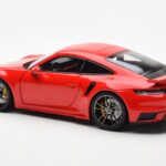Porsche 911 992 Turbo S Sport Design Punainen Minichamps 1:18 - image 7 of 8