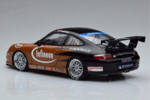 Porsche 911 996 GT3 R #2 S. Miau Carrera Cup Asia 2004 AUTOart 1:18 80488 Metalli — kuva 6 / 7