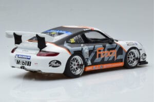 Porsche 911 997 GT3 Cup #33 M. Marsh Carrera Cup Asia 2006 AUTOart 1:18 80782 Metalli — kuva 3 / 7