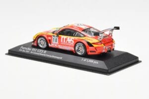 Porsche 911 997 GT3 R ITAS #18 De Lorenzi / Bonetti / Caccia / Bontempelli 24 Hours of Spa 2011 Minichamps 1:43 400118918 Met — kuva 3 / 4