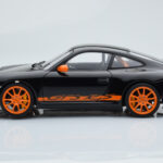 Porsche 911 997 GT3 RS Musta AUTOart 1:18 - image 4 of 8