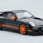 Porsche 911 997 GT3 RS Musta AUTOart 1:18 - image 6 of 8