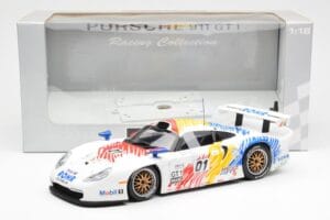 Porsche 911 GT1 #1 A. McNish / R. Sullivan / U. Alzen Rohr Motorsport Daytona 24 Hours 1998 UT Models 1:18 39611 Metalli — kuva 6 / 6
