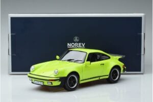 Porsche 911 930 Turbo 3.0 Vaaleanvihreä Norev 1:18 187666 Metalli — kuva 7 / 7