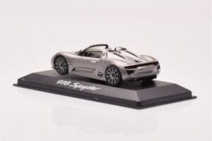 Porsche 918 Spyder Harmaa Metallinen Minichamps 1:43 WAP0201910B Metalli — kuva 3 / 4