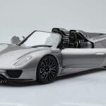 Porsche 918 Spyder Prototyyppi Harmaa Metallic Minichamps 1:18 - image 2 of 7