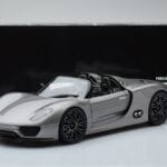 Porsche 918 Spyder Prototyyppi Harmaa Metallic Minichamps 1:18 - image 7 of 7