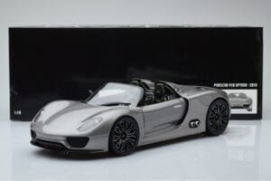 Porsche 918 Spyder Prototyyppi Harmaa Metallic Minichamps 1:18 110060030 Metalli — kuva 7 / 7
