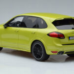Porsche Cayenne GTS 92A Peridot Vihreä GT Spirit 1:18 - image 5 of 6