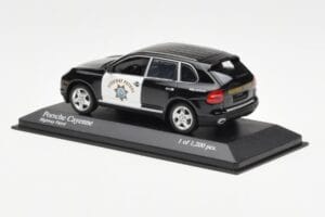 Porsche Cayenne 9PA Highway Patrol Minichamps 1:43 400066291 Metalli — kuva 3 / 4
