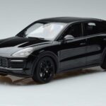 Porsche Cayenne E3 S Coupe Minichamps 1:18 187673 Metalli