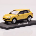 Porsche Cayenne 92A Hiekankeltainen Minichamps 1:43 - image 2 of 4