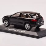 Porsche Cayenne 92A Turbo Musta Minichamps 1:43 - image 3 of 4