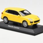 Porsche Cayenne 92A Keltainen MaxiChamps 1:43 - image 3 of 4