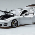 Porsche Panamera 970 Turbo Hopea Norev 1:18 - image 2 of 7