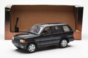 Range Rover P38 4.6 HSE Musta Metallic AUTOart 1:18 70017 Metalli — kuva 2 / 9