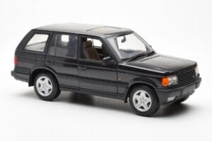 Range Rover P38 4.6 HSE Musta Metallic AUTOart 1:18 70017 Metalli — kuva 7 / 9