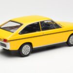 Renault 15 TL Keltainen Musta Norev 1:18 185351 - image 2 of 6