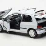 Renault Clio 16S Valkoinen Norev 1:18 - image 5 of 8
