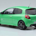 Renault Clio 3 RS Vihreä Otto 1:18 - image 5 of 6