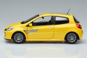 Renault Clio RS Mk3 F1 Team Norev 1:18 185236 Metalli — kuva 4 / 7