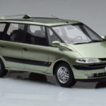 Renault Espace 3 Vihreä Otto 1:18 - image 4 of 6